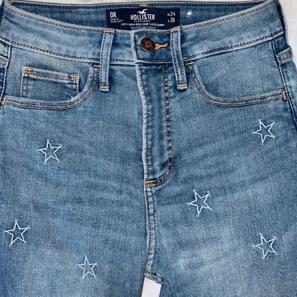 Hollister Curvy Cropped Jeans